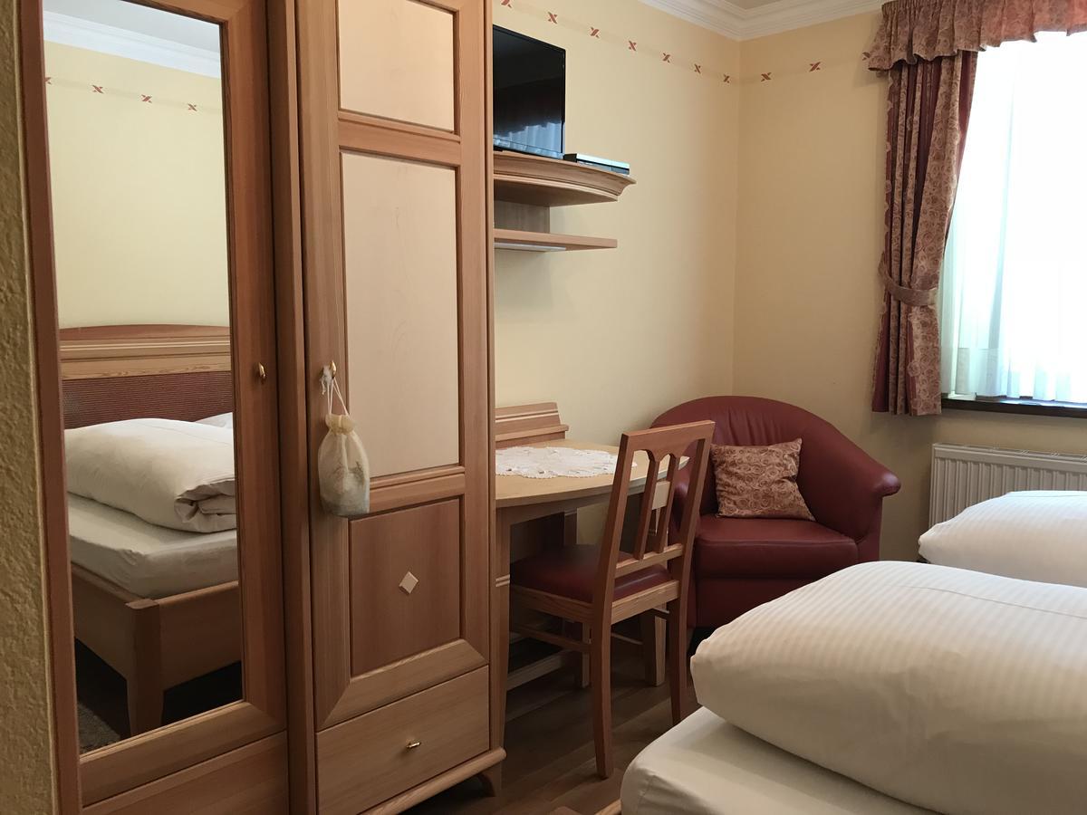 Gasthof-Pension Zur Klause Ratten Εξωτερικό φωτογραφία