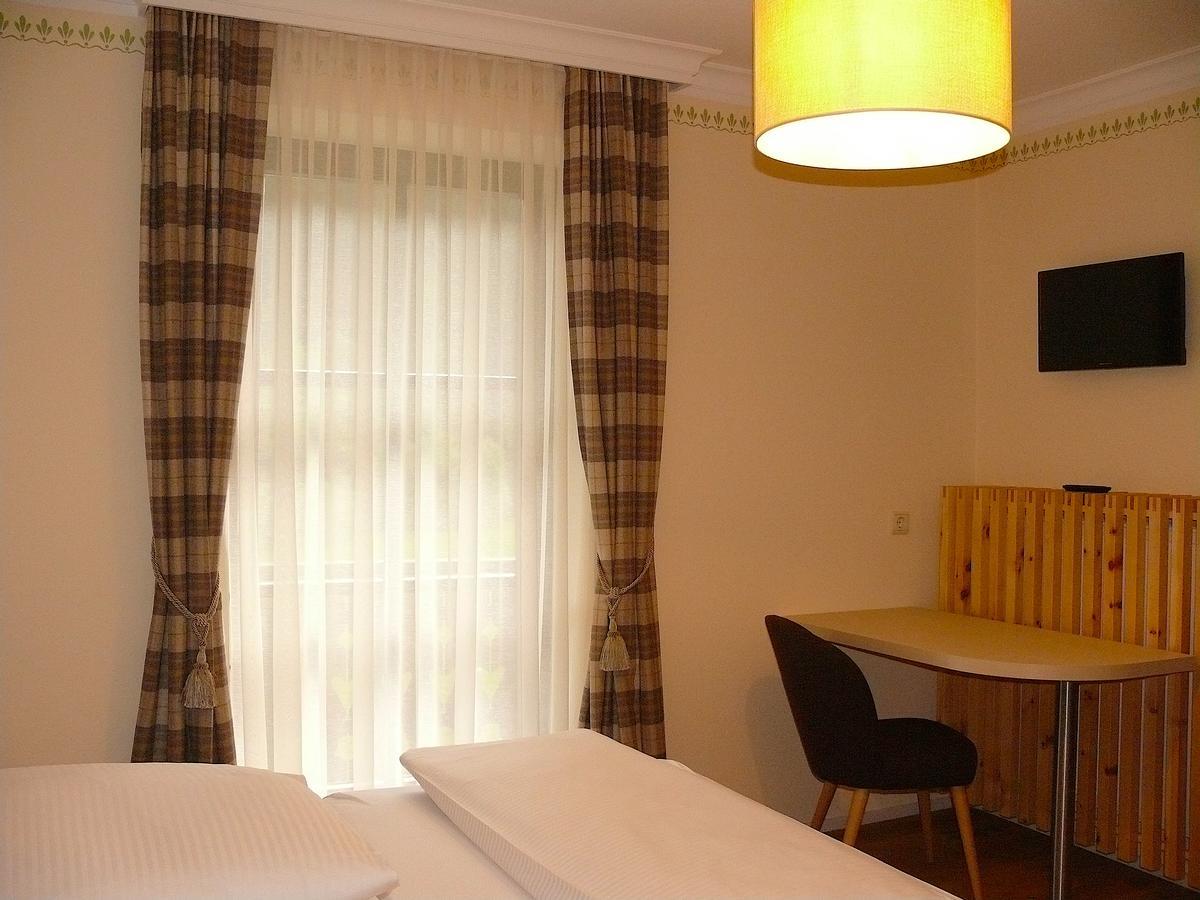Gasthof-Pension Zur Klause Ratten Εξωτερικό φωτογραφία